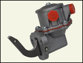 mechanische BENZINPUMPE am Motorblock 948er